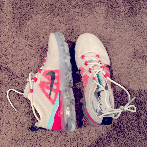 Nike Shoes - Nike vapormax shoes